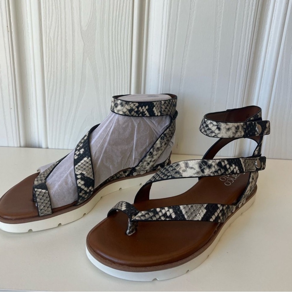 Franco Sarto Daven Sport Bottom Snakeskin Print Sandals Size 6
